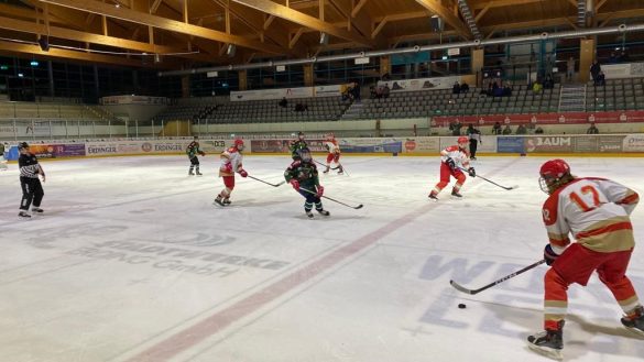 U17