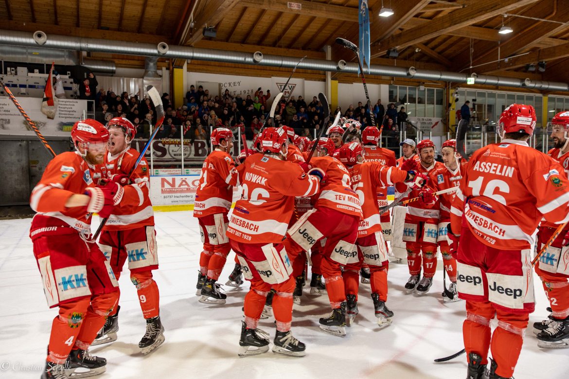 Eishockey Bayernliga TEV Miesbach – ERSC Amberg